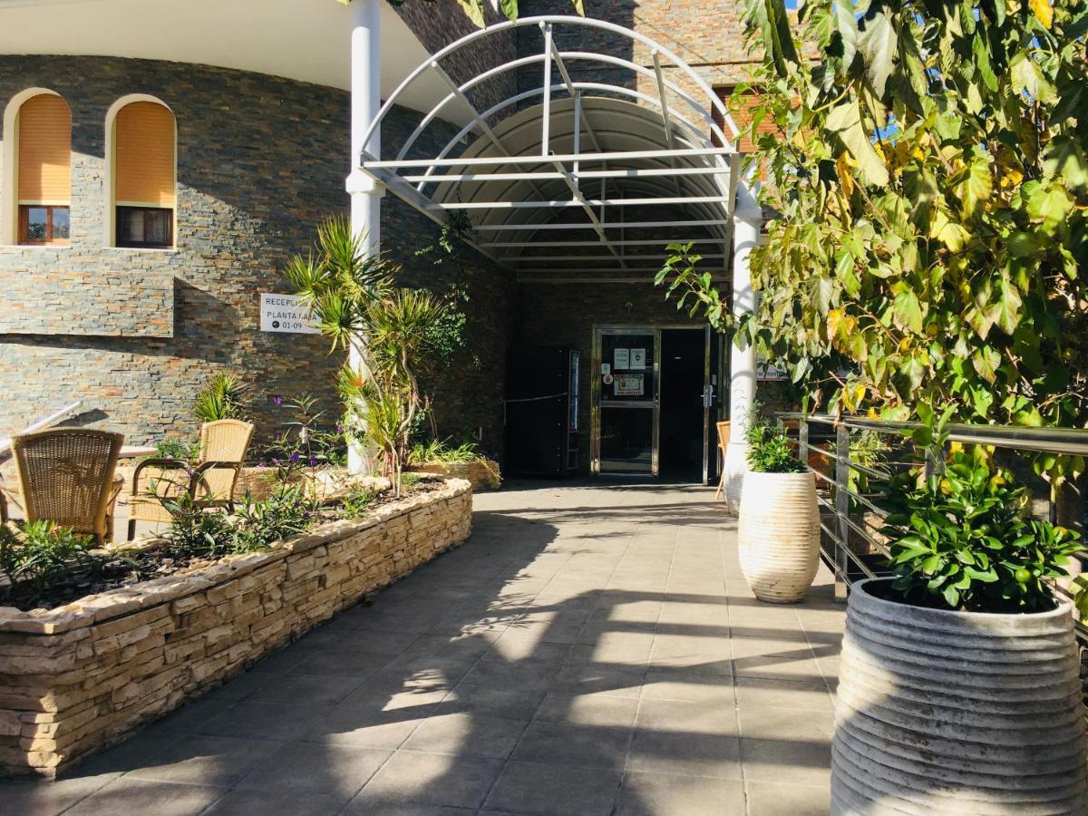 Hostal Mont Royal 阿利坎特 外观 照片